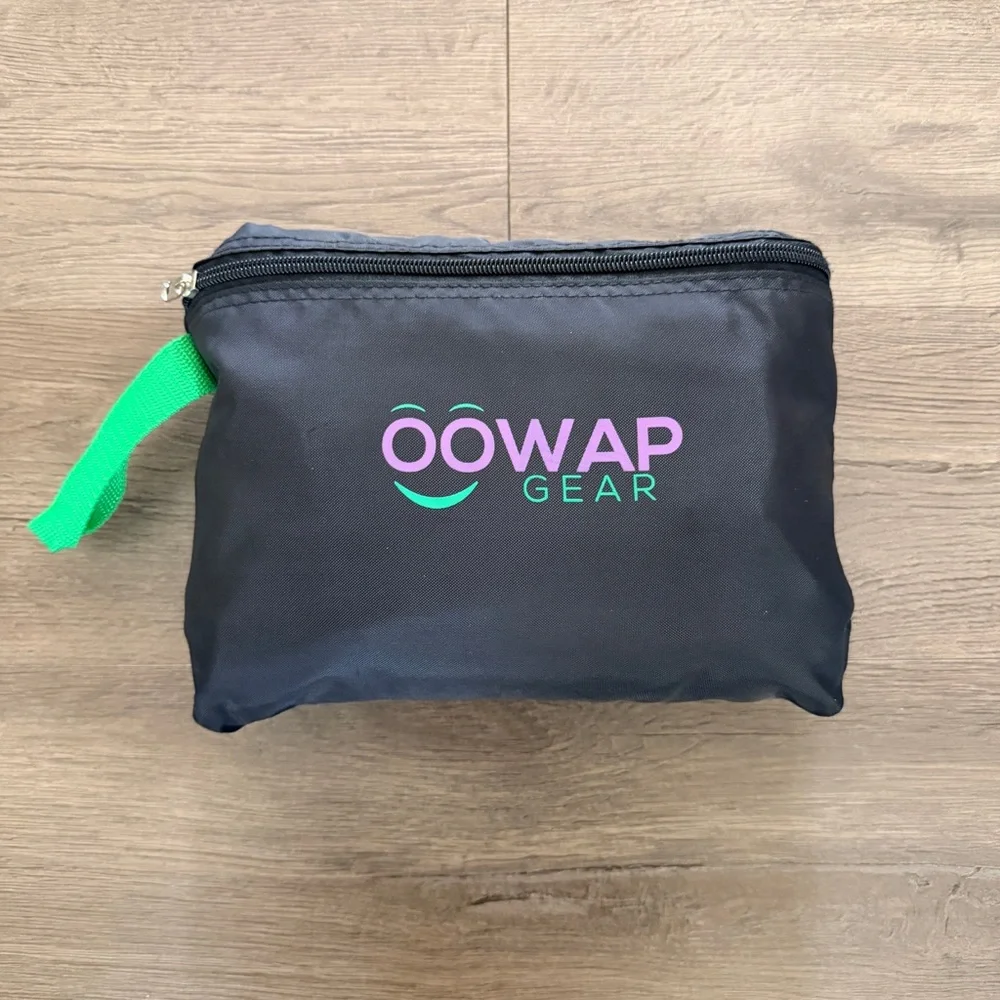 Oowap Car Seat Travel Bag Cover Protector Black - Like New